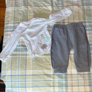 Baby Striped Onesie and Gray‎ Pants Set